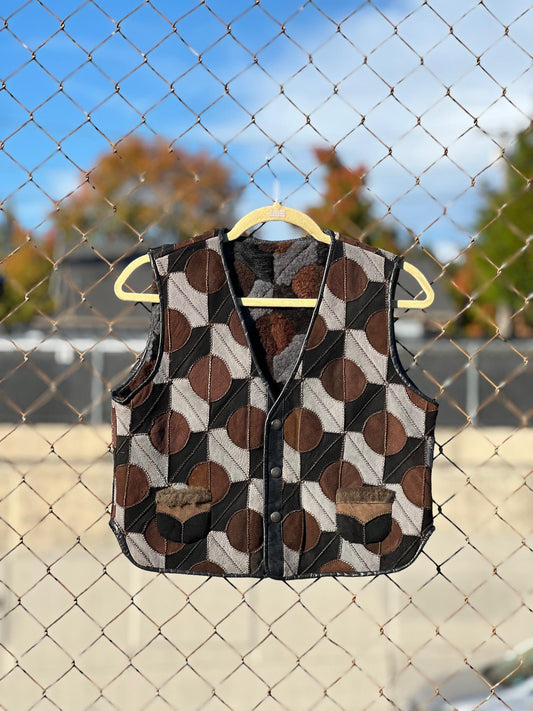 1970s Suede Patchwork Shearling Vest – Brown & Gray Geometric Circles